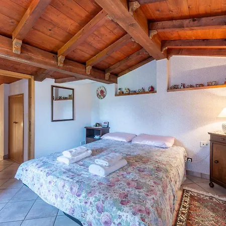 Guesthost - Welcoming On Via Francigena Berceto